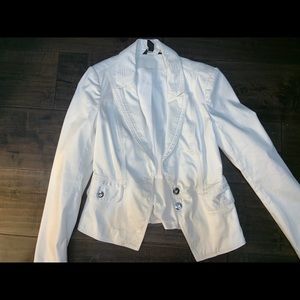 Professional white blazer for any occasions!